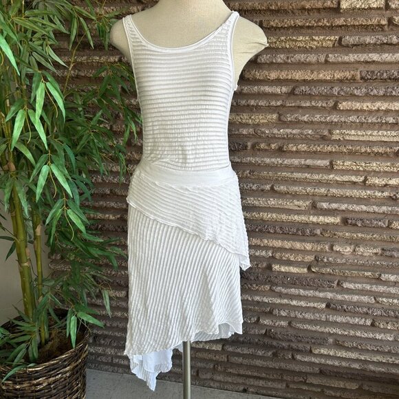 Hard Tail Forever White Triple Tiered Skirt and Ribbed Pleated Tank Size Small - Picture 8 of 10